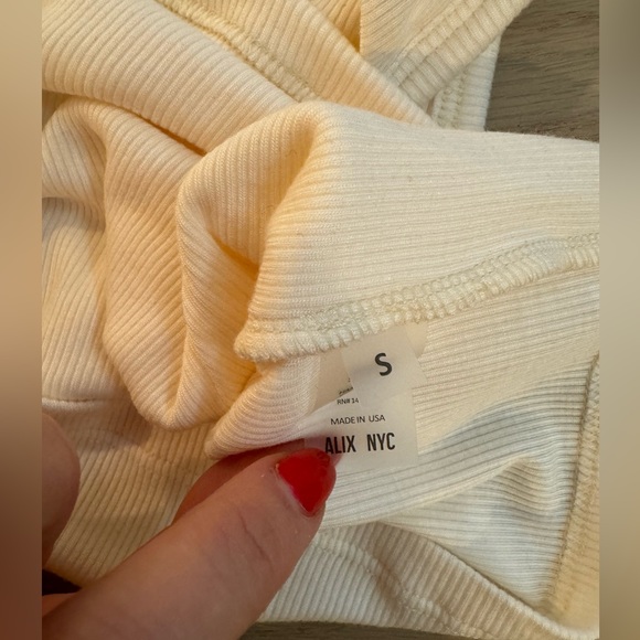 Alix NYC off white mock neck crop top Size Small - Picture 4 of 4